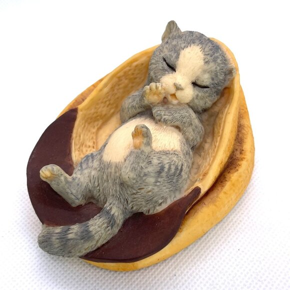 Aynsley Other - Aynsley MasterCraft Sleeping Grey Tiger Cat Kitty Kitten Hat Cap UK England VTG